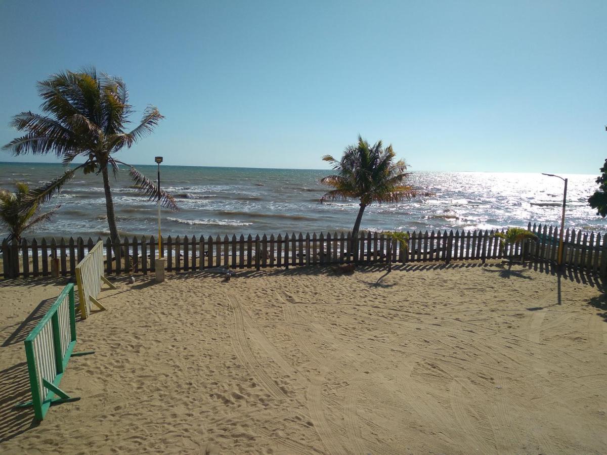 Pal'S On The Beach - Dangriga, Belize Exterior foto
